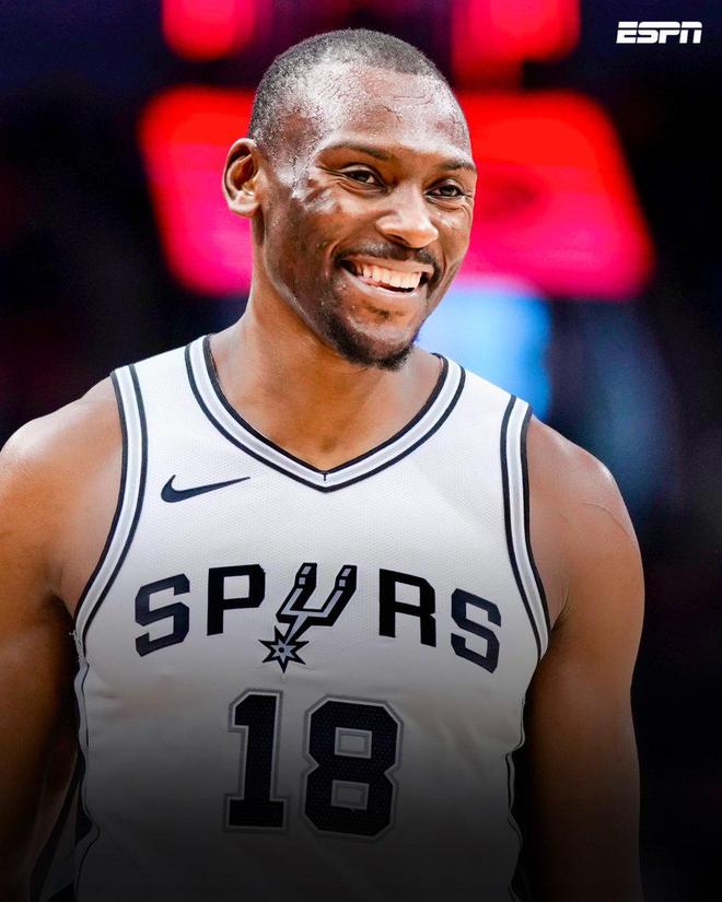 Shams：自由球员比永博1年合同重返马刺