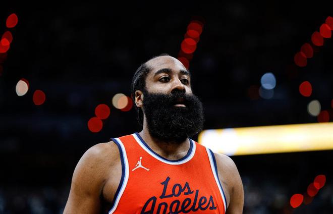 尊重在哪里？名记建议快船给哈登2年7900万 第二年仅1000万保障