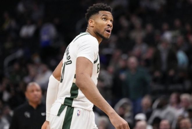 赛季第4次选择退赛！字母哥突然受伤，雄鹿没有希望