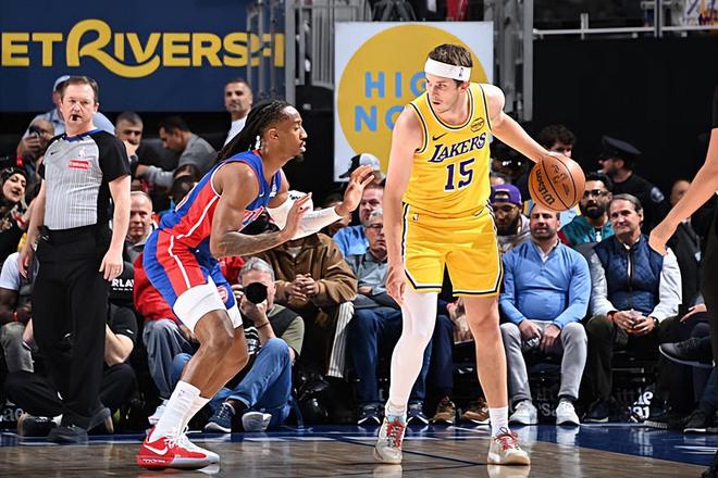 防守端被打爆了！湖人后场大将近段时间看起来出现了一些疲态？