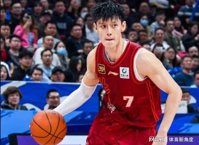 曾凡博NBA有戏！名记爆料或正式签约篮网，NBA又将有德比战了