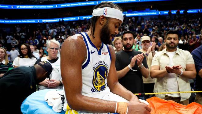 坏消息，勇士队摩西·穆迪被诊断为左膝髌腱撕裂，赛季报销