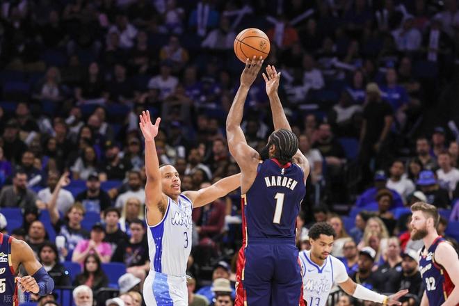 打爆魔术！哈登空砍30+6+8！贝恩35+6+6完胜米切尔，班凯罗25+8+7