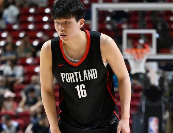 NBA到处都是熟人！利拉德：我雄鹿助教执教过杨瀚森