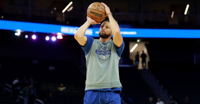 库里：我很高兴终于有机会重新上场 力争以强势表现结束赛季