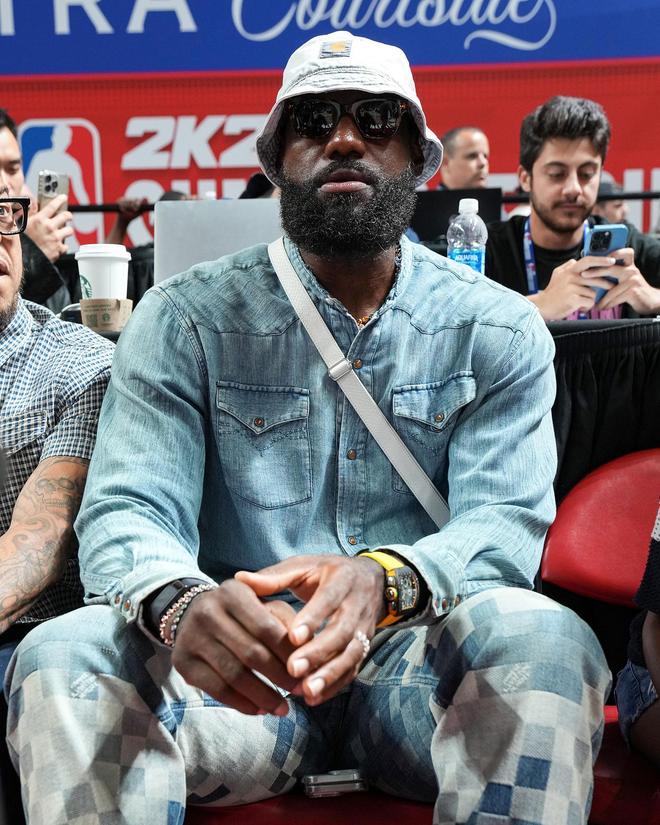 天府之国天选之子！媒体人透露詹姆斯9月5日在成都开启中国行