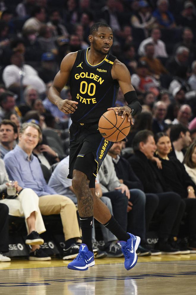 美记：库明加的去向在未来几天内或有结果，勇士仍在探索先签后换的可能性