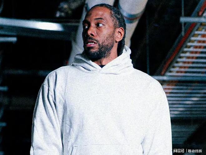 若小卡的合同作废，得益于卢指导这层关系，老詹今夏可能加盟快船