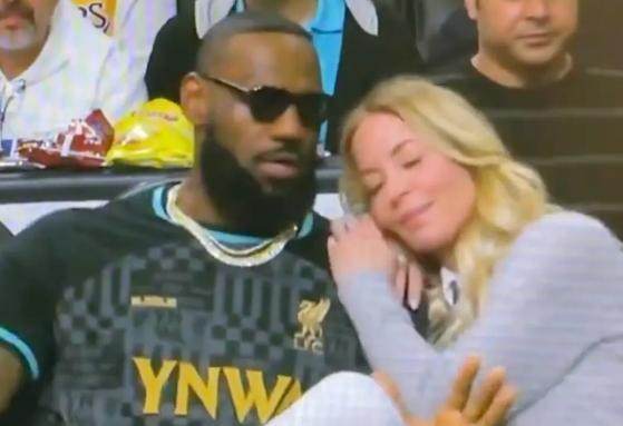 韦少交易甩锅&选布朗尼不感恩 巴斯苦詹姆斯已久