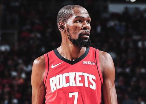 仅次于哈登，杜兰特追平威少成为在火箭第二快拿1000分球员