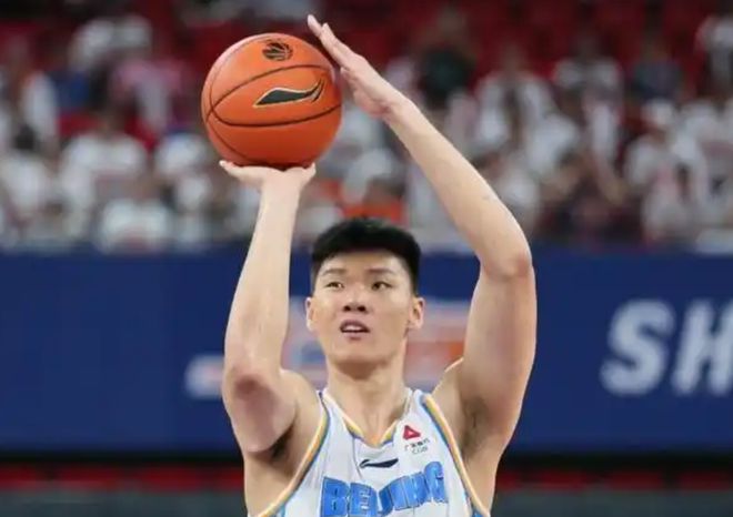 北京76-70河南，赛后1喜3忧！2将锁死篮板，廖三宁+方硕出麻烦！