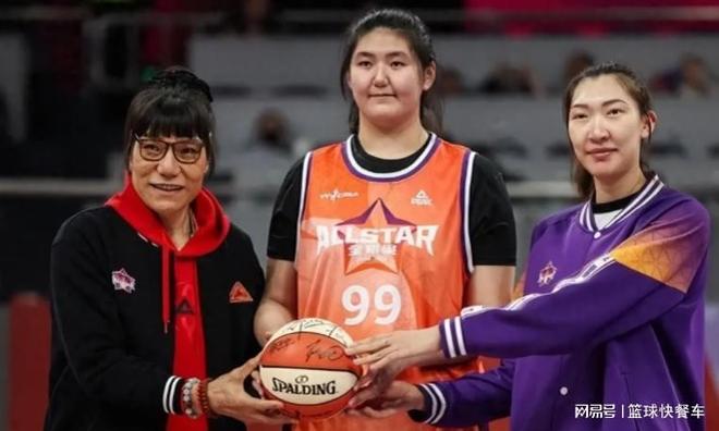 中国女篮迎来一大利好！三大中锋全部无缘WCBA：宫鲁鸣这下赚翻了