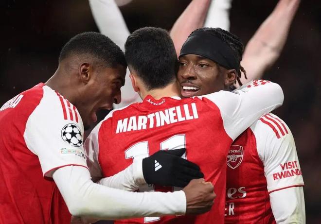 TA：枪手阵容均衡展现出恐怖深度，良性竞争成就欧冠全胜开局