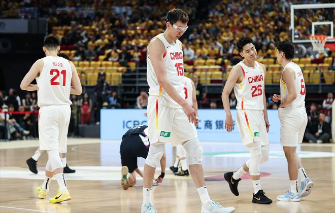 男籃醒太晚又臭又香，韓國隊一點改變，讓郭指導(dǎo)認(rèn)清現(xiàn)實