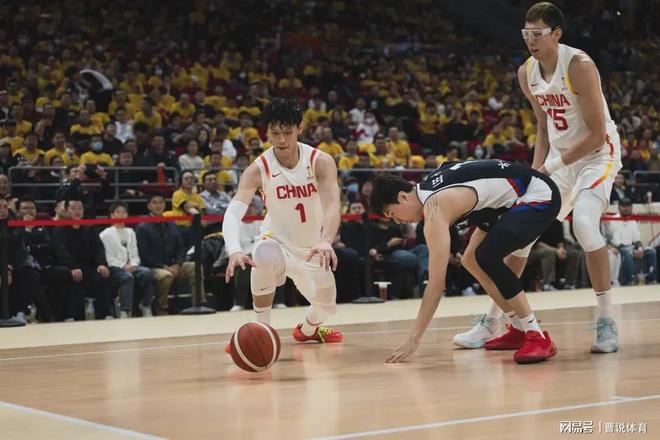 真相大白！中國男籃惜敗韓國隊原因曝光，不敢打，周琦做不了領(lǐng)袖