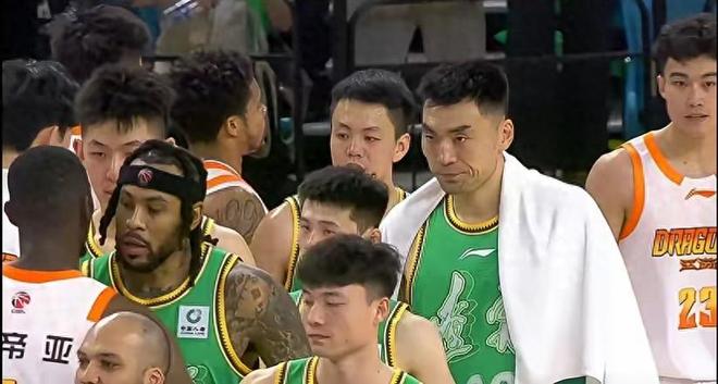 笑话！辽宁男篮遭鱼腩队逆转，现役国手得3分，杨鸣郭士强尴尬了