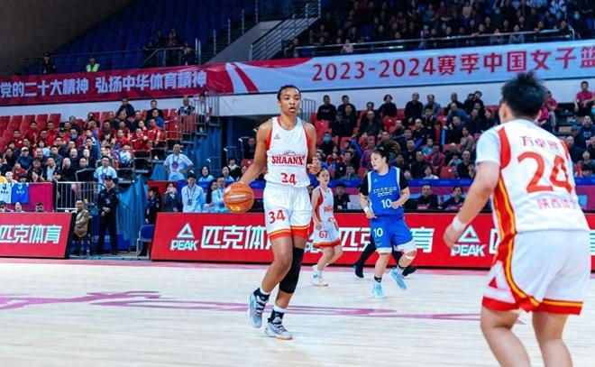 山东女篮开门黑：78比88输球，空有纸面阵容，侯冰执教能力遭质疑