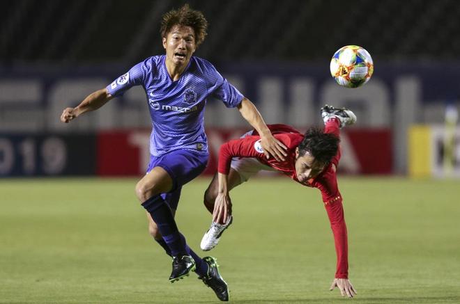 致命一击！路易斯屡失良机，亚冠命运战：申花最强阵，不敌软柿子