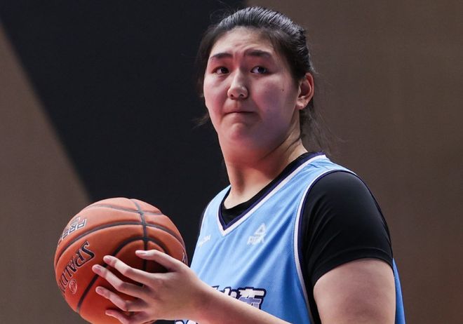 最佳一战！张子宇9分钟6中6高效15+5 率山东女篮双杀湖北