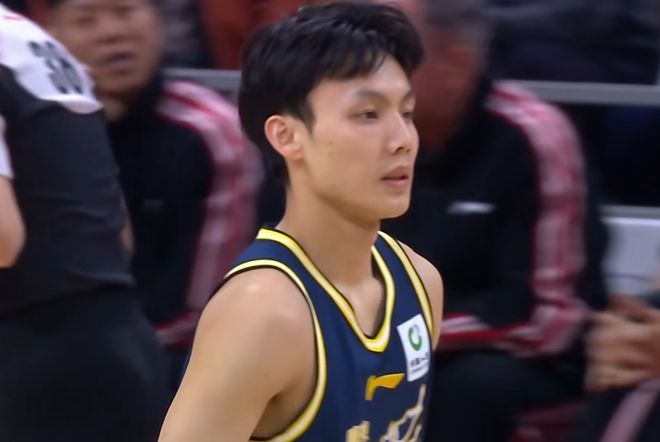 CBA最新积分榜出炉！广东惨败上海跌至第3，北京第6辽篮第11