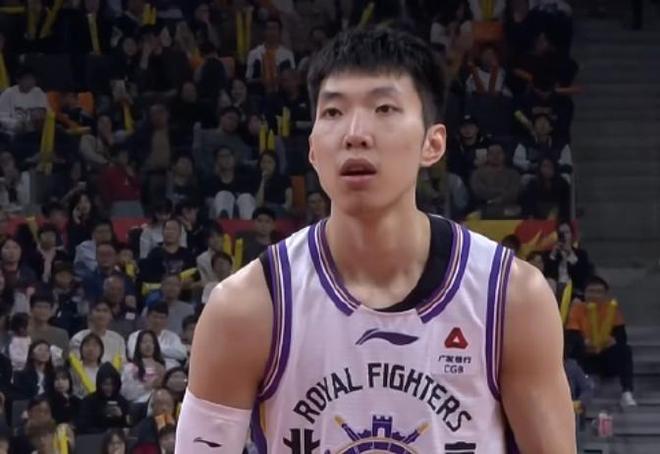 本赛季第二次绝杀！廖三宁25分7板5助2断率队客场击退广东