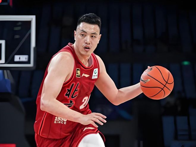 输给上海19分！揪出3大“废柴”，坑惨了北京队