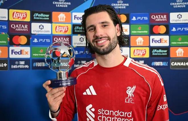 杰拉德：索博有能力达到世界级水平，要保持谦逊继续努力踢球