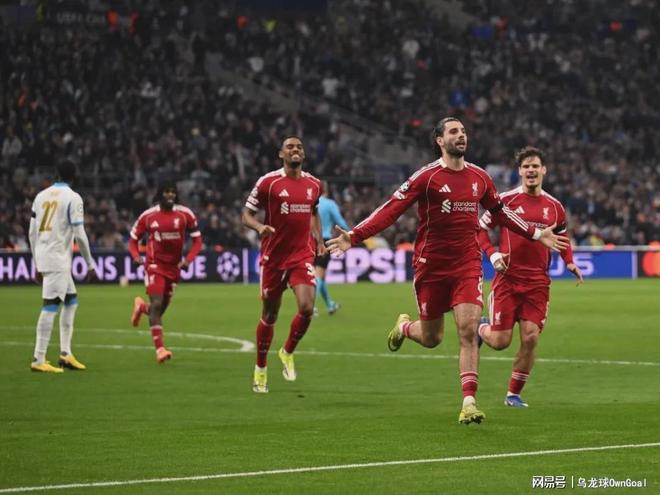 欧冠完胜！追平皇马！五大联赛第1，英超冠军出线在望