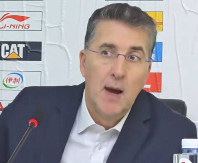 胜四川发布会！格兰认可3潜力小将+力挺西尔扎提，吴冠希寄语健康