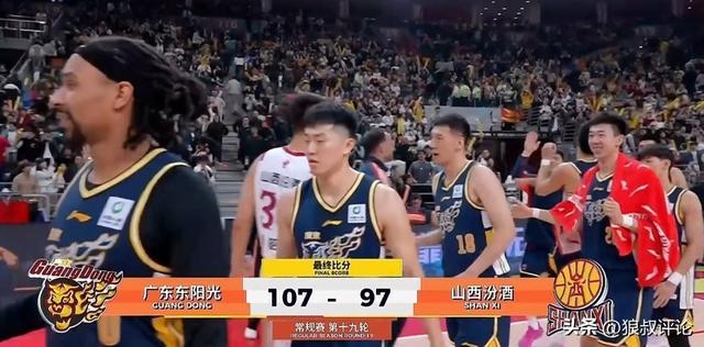 摔跤大战！广东vs山西4人5犯离场累计67次犯规高达79次罚球