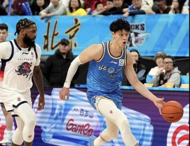 火线复出，曾凡博：今天吃了止痛药登场，想为球队多贡献一份力