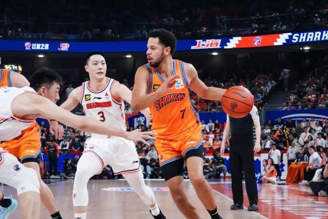 辽宁男篮补充强援！签约CBA旧将哈维，乌戈全力冲击前八