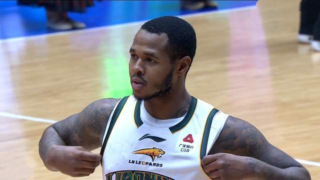 亨特剩3场机会，辽宁男篮新外援22+9双能卫 曾绝杀广东 2阶段到队