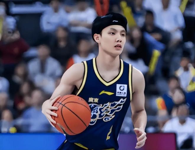 就在刚刚！30号早上，广东宏远传来徐杰、徐昕和陈老板的最新消息