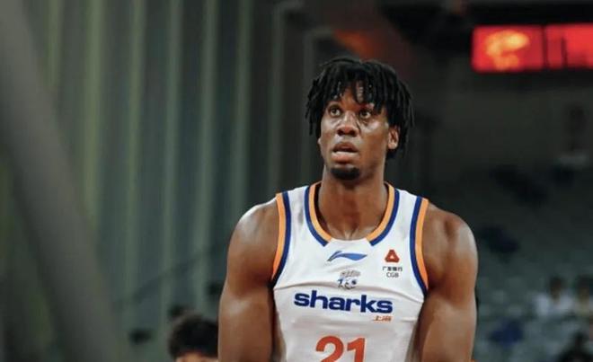 上海101-92深圳 球员评价：3人满分，3人及格，4人低迷