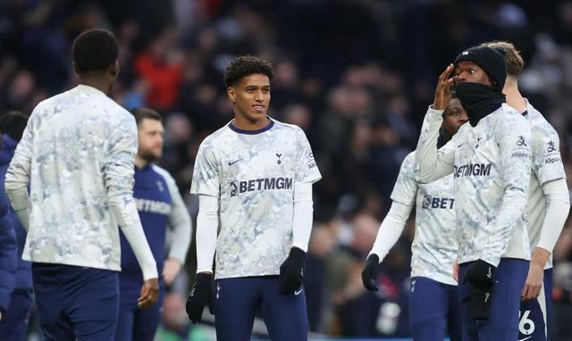 跟队：热刺人数超额又伤兵过多，欧冠报名时27人中需舍弃6人