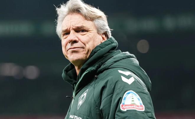 官方：不莱梅主帅斯蒂芬下课；带队21场4胜7平10负