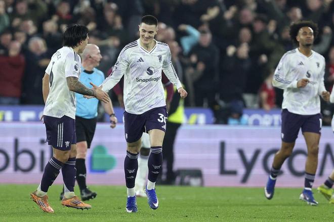 利物浦狂喜？曼联切尔西翻车+遭保级队狙击！争欧冠资格希望重燃