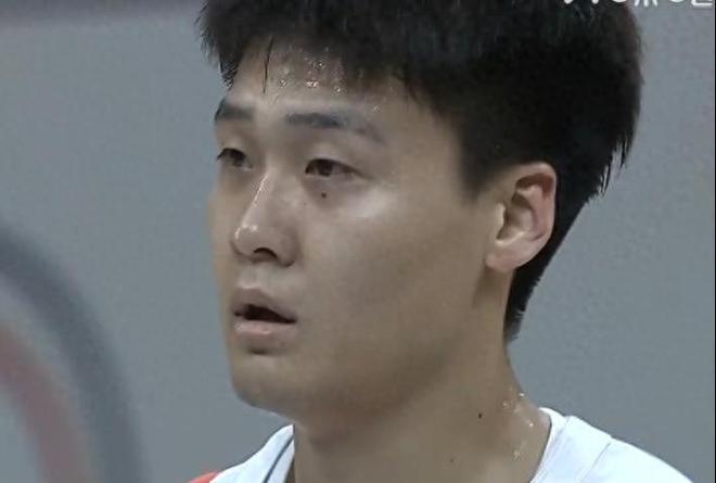 世预赛疯狂一日！中国男篮大逆转中国台北，韩国惨败日本遭两连败