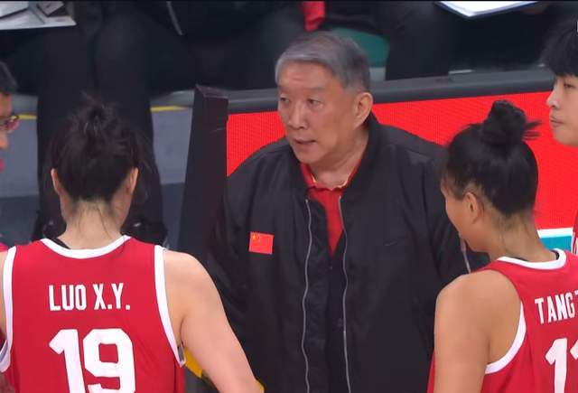 拒絕逆轉！女籃6分險勝巴西隊，大寶貝爆發獨砍17+7，張子宇11+3