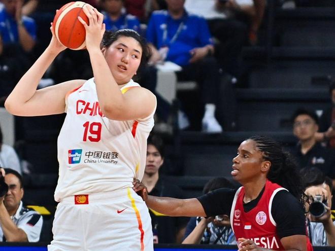 13分鐘砍11+3！亮眼數據難掩雞肋屬性，2米26巨人真生錯了時代？