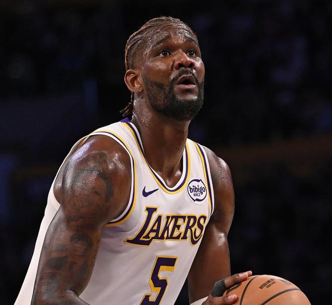 湖人最大毒瘤凸显！艾顿攻守全垮纯副作用，被DNP后立马打出优势