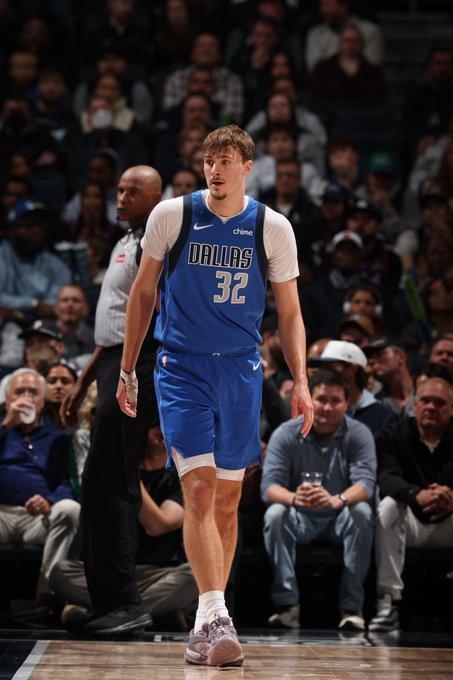 狀元秀休戰(zhàn)，弗拉格今日因病缺陣，生涯首次缺席比賽