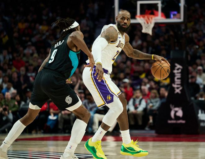 拿5260万顶薪，个人数据越来越好，球队越来越差！你终于明牌宣战