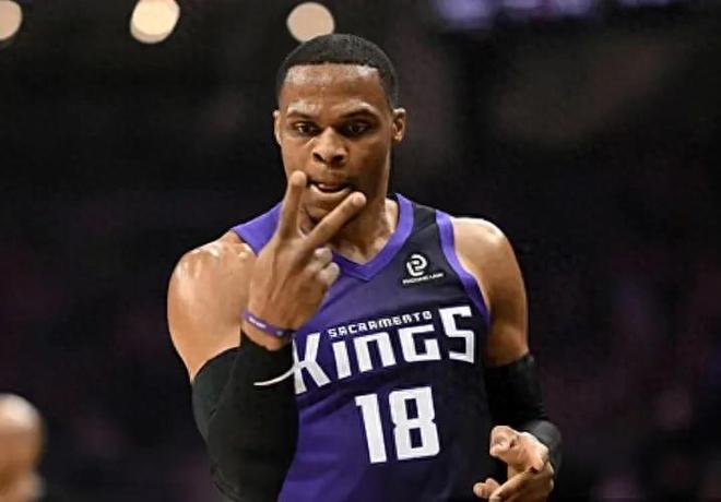 轰26+2+6！带队豪取四连胜，他们都说你该退役，可你又创NBA奇迹