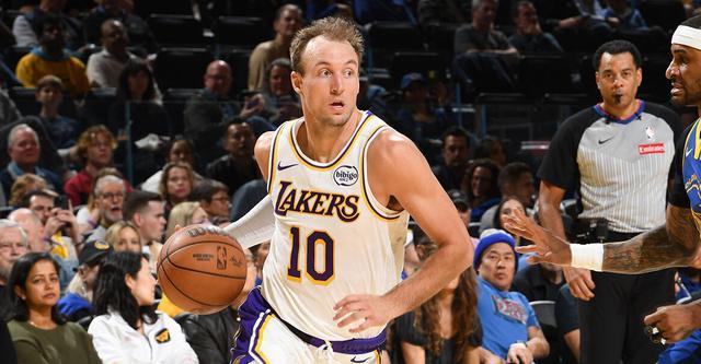 肯納德替補高效貢獻16分 雷迪克：他激活了我們?nèi)牭倪M攻