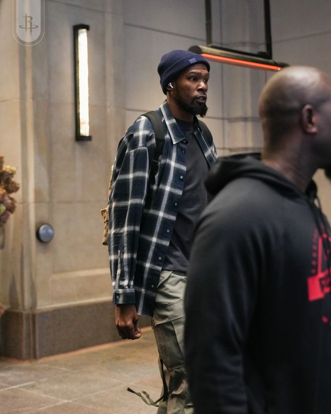 申京28+11+7火箭擊退騎士收獲5連勝，杜蘭特20+3米切爾21分