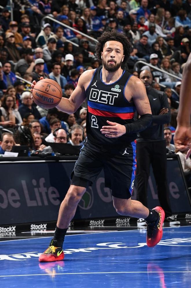 貝恩37+8魔術(shù)險(xiǎn)勝活塞晉級NBA杯八強(qiáng) 坎寧安39+13+11+8失誤