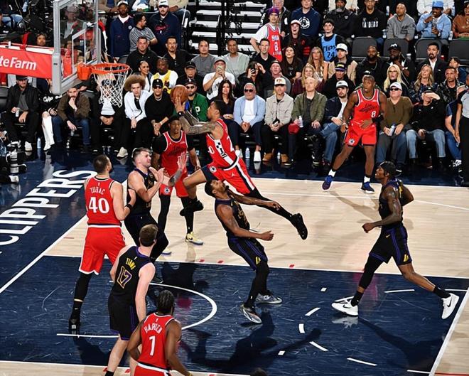 变成顶级3D锋线了！快船为什么不能增加他的场上戏份呢？