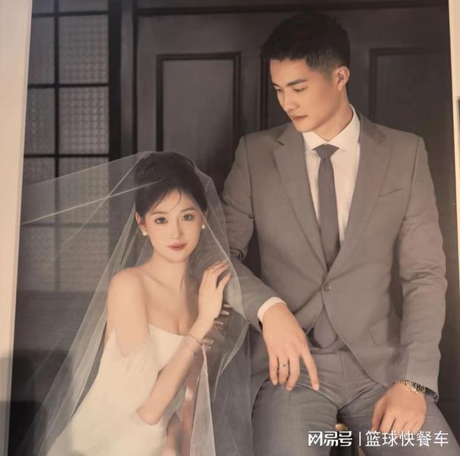 CBA又迎来一大喜讯！张镇麟劲敌大婚：迎娶美女车模让人羡慕？
